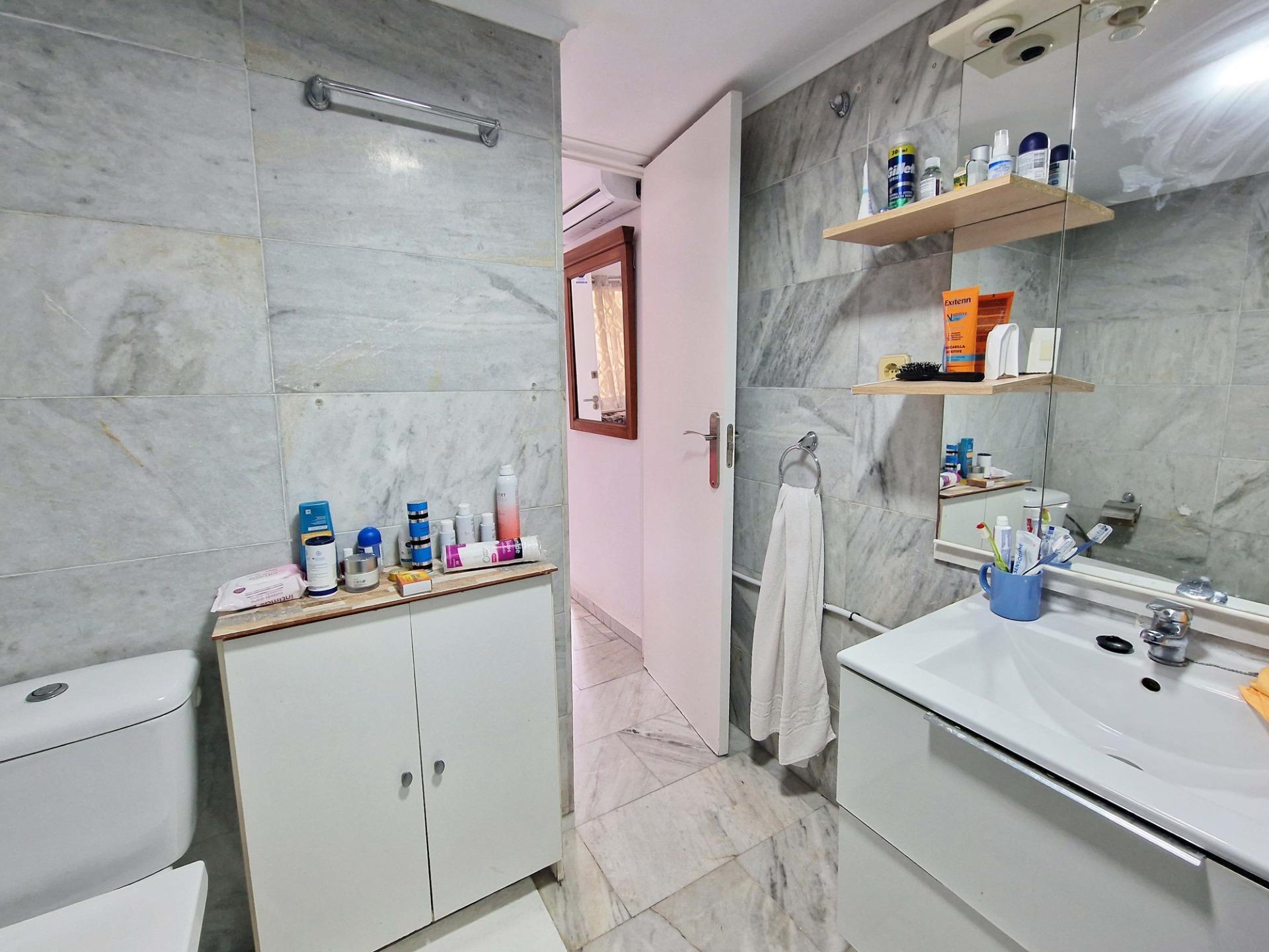 2-bedroom apartment on the 1st line of Levante | image 2 2-bedroom apartment on the 1st line of Levante | image 2