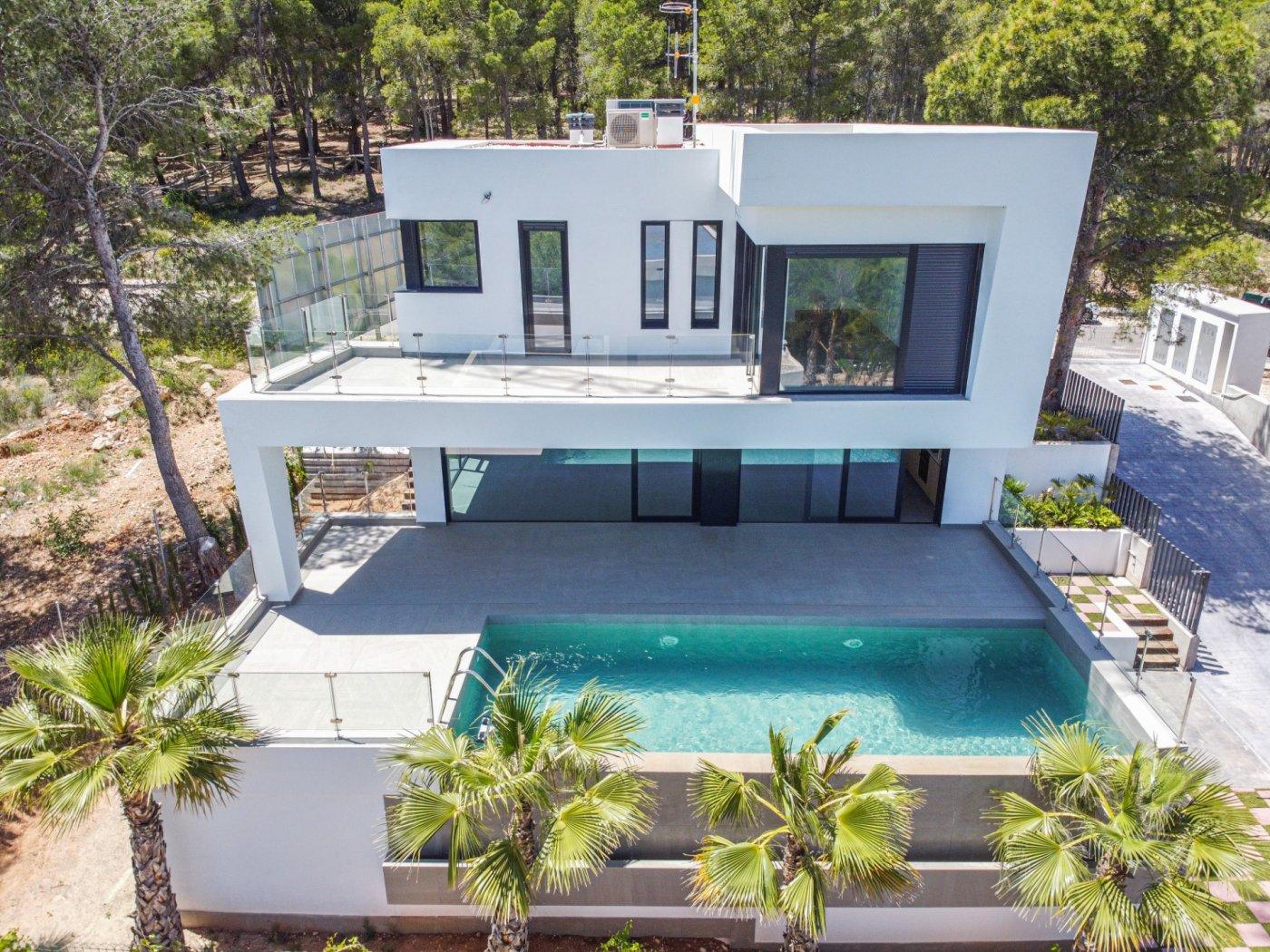 Villas de obra nueva con espectaculares vistas al valle de Polop Villas de obra nueva con espectaculares vistas al valle de Polop