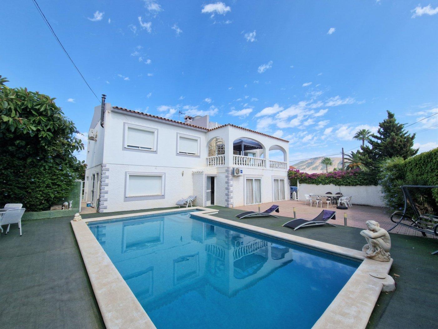 Fantastic renovated villa, with views and a lot of privacy Fantastic renovated villa, with views and a lot of privacy