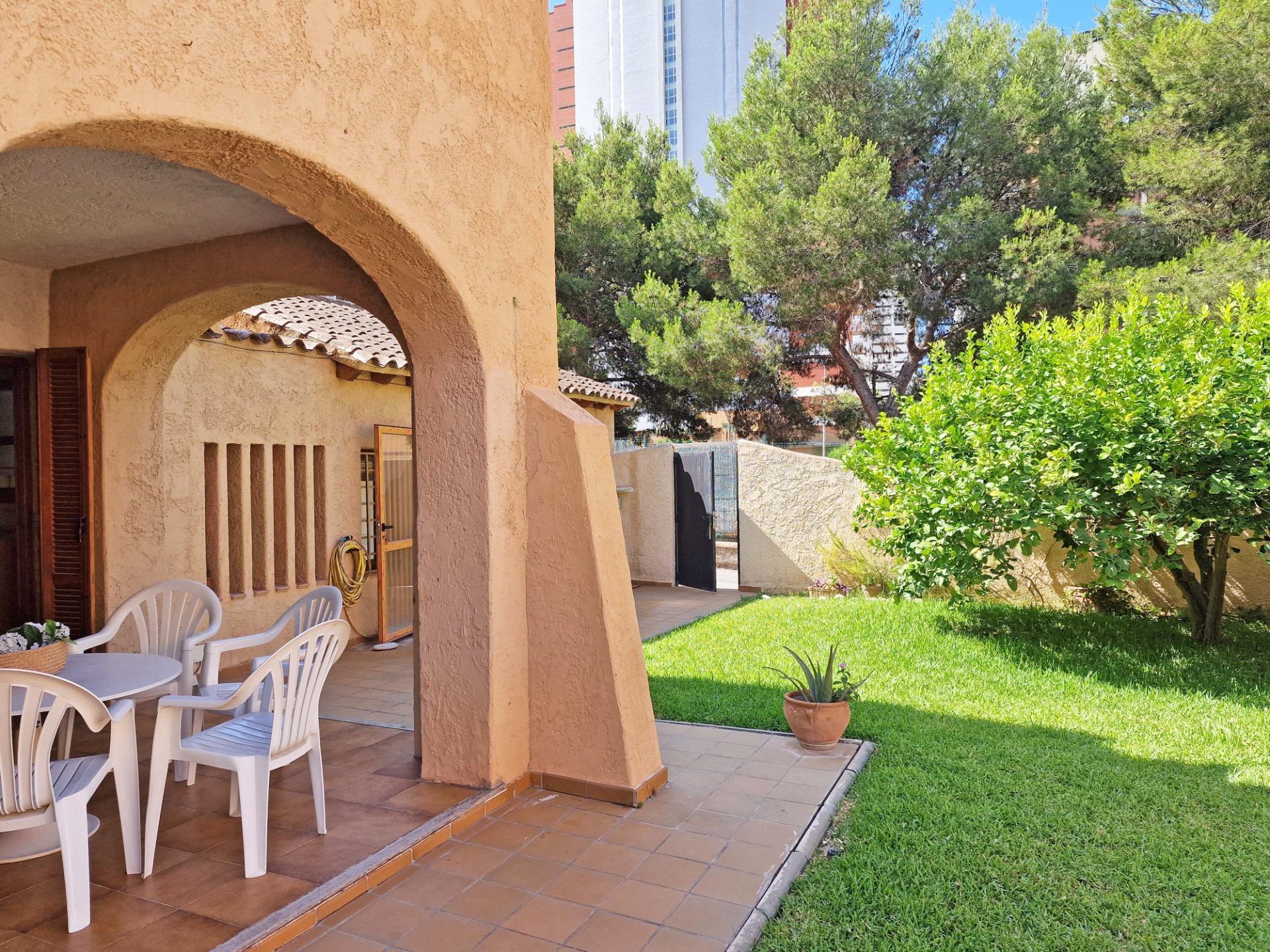 Таунхаус с 4 спальнями рядом с главной улицей Ринкон-де-Лойс Таунхаус с 4 спальнями рядом с главной улицей Ринкон-де-Лойс