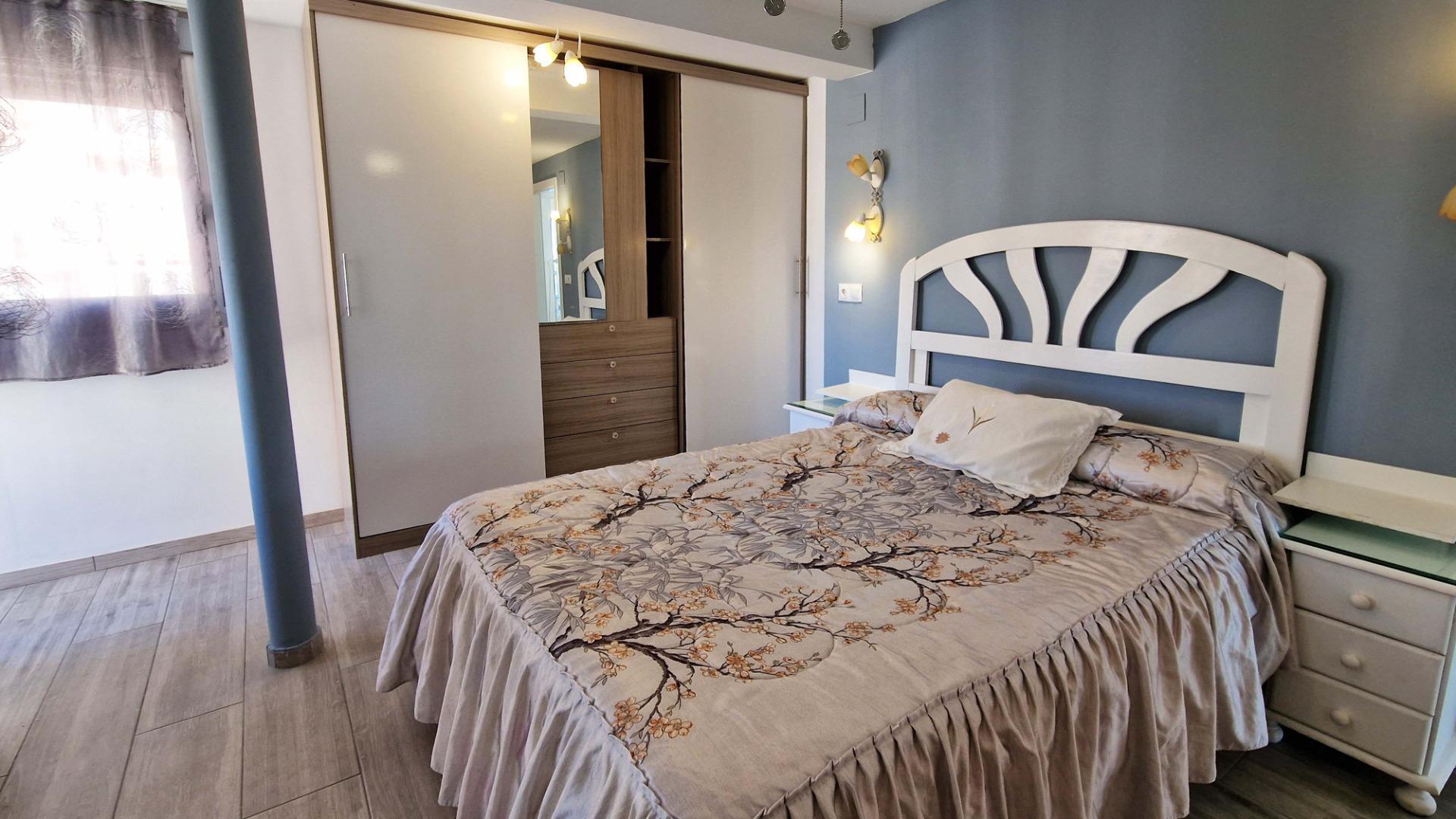 Spacious apartment on the 1st line of the Levante Beach | image 2 Spacious apartment on the 1st line of the Levante Beach | image 2