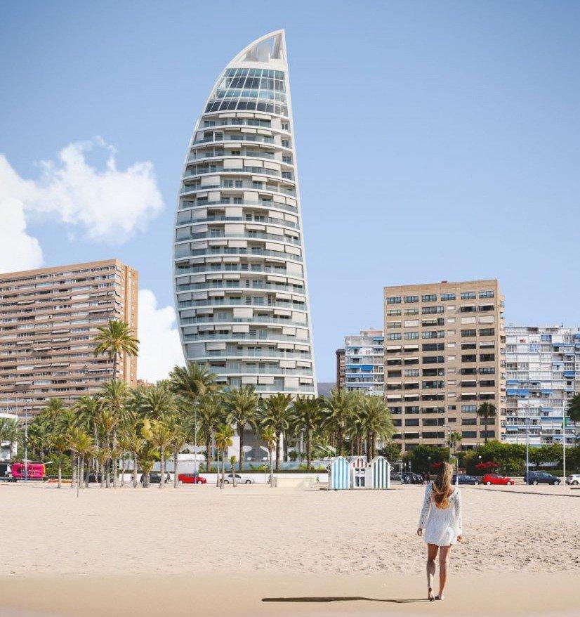 Únicas y exclusivas viviendas en la Playa de Poniente de Benidorm Únicas y exclusivas viviendas en la Playa de Poniente de Benidorm