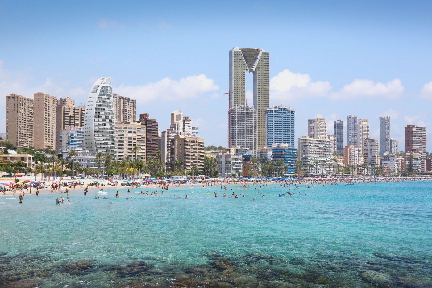 Únicas y exclusivas viviendas en la Playa de Poniente de Benidorm | imagen 3 Únicas y exclusivas viviendas en la Playa de Poniente de Benidorm | imagen 3
