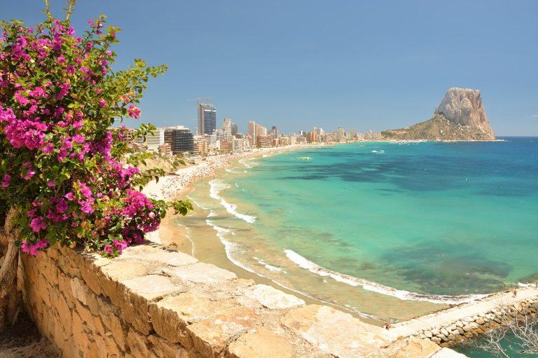 Factors to Consider When Buying a Villa in Spain